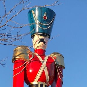 Meet your Posher, Enayh